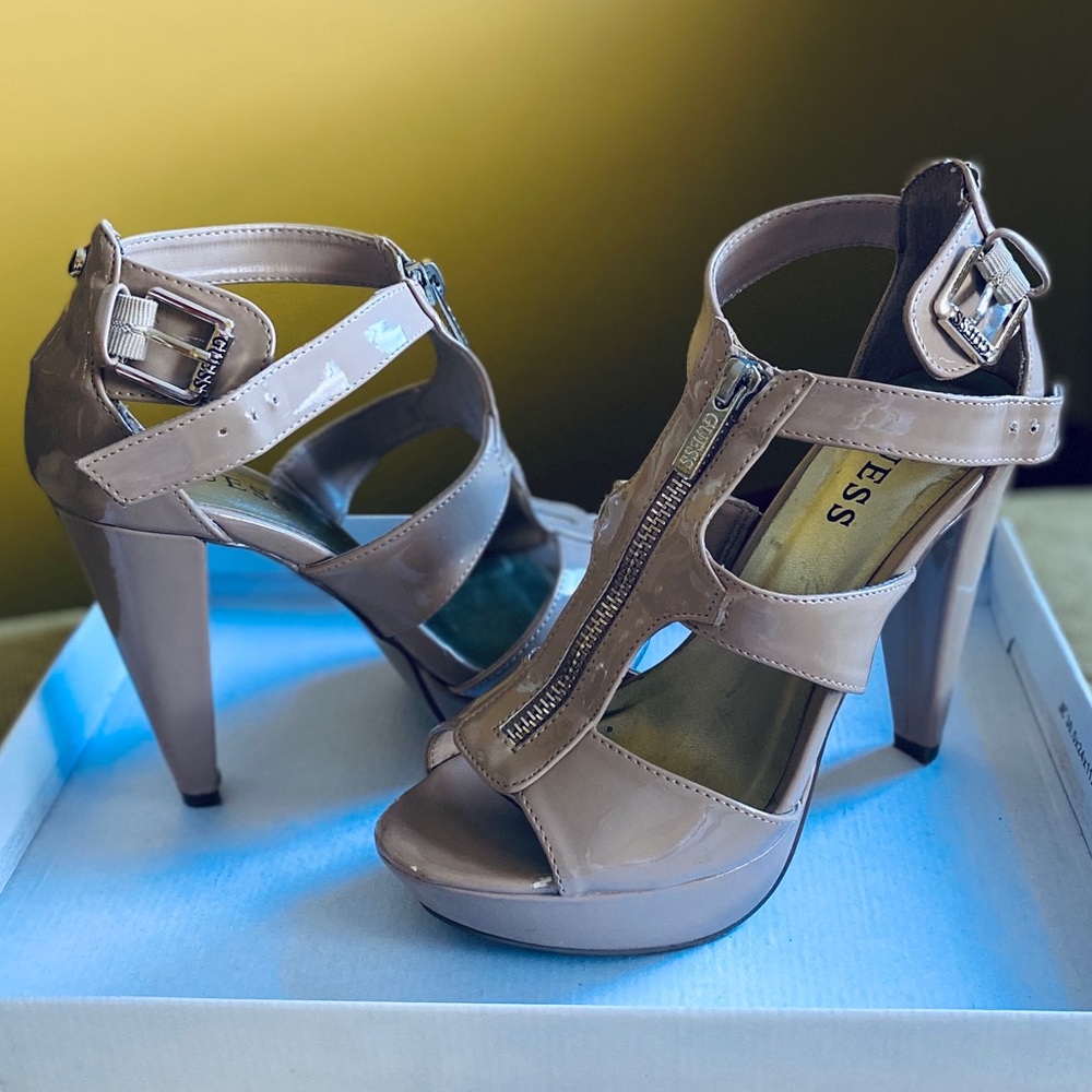 Clearance ❄️ Nude Guess Heels
